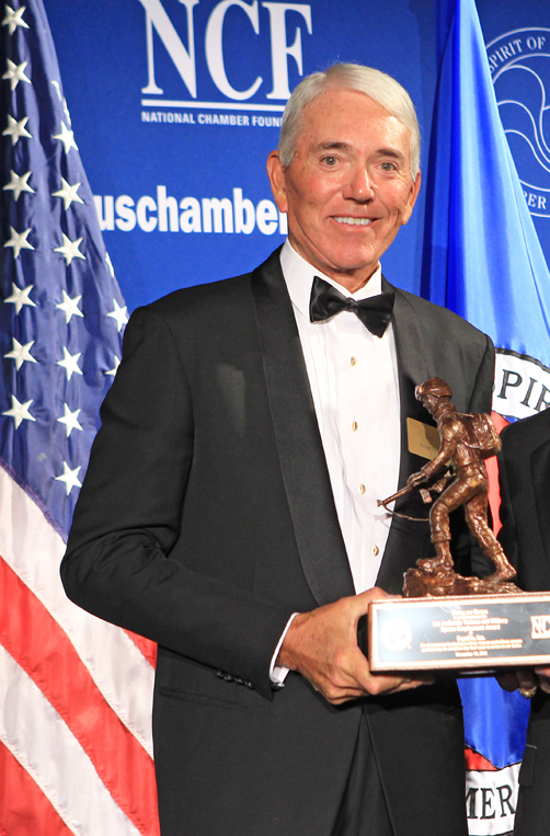 Lee Anderson with the Bronze Award for Corporate Patrons of the Hiring Our Heroes Program