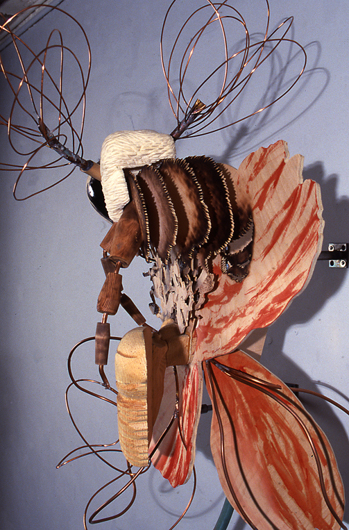 De Chirico Bee, side view-2